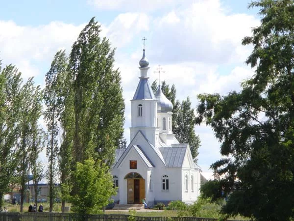 Храм Введения во храм Пресвятой Богородицы с. Братки, Терновский район.